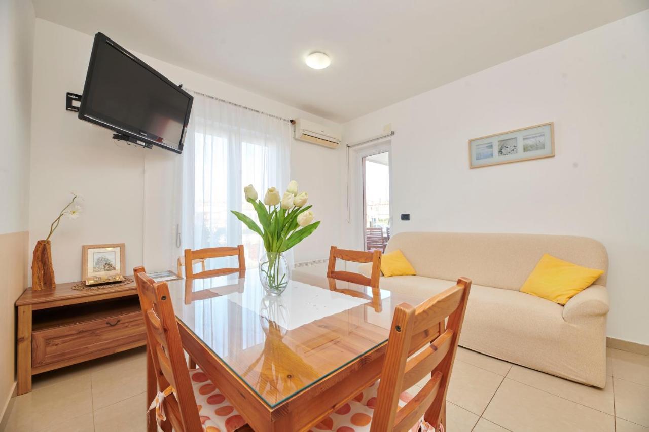 Villa Ax Umag Exteriér fotografie